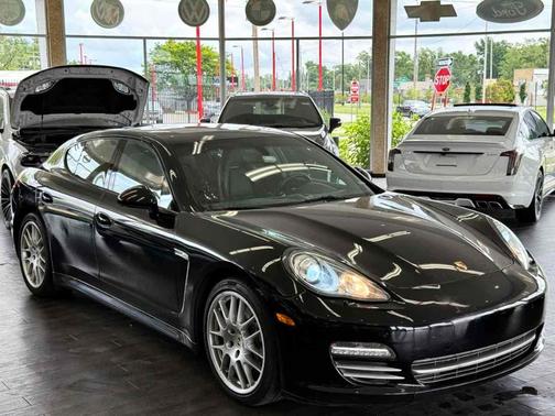 2013 Porsche Panamera 4