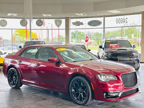 Velvet Red Pearlcoat 2020 Chrysler 300 S