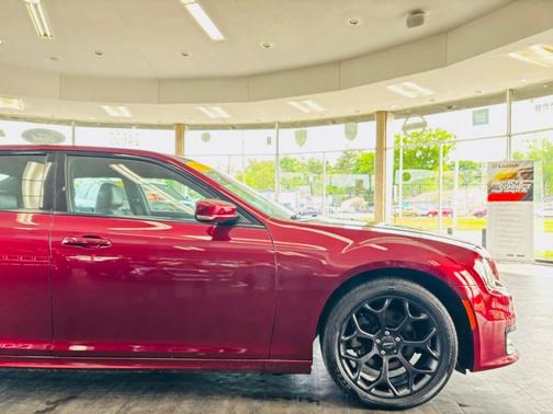 Velvet Red Pearlcoat 2020 Chrysler 300 S