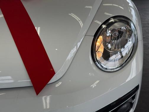 White 2014 Volkswagen Beetle 2.0T R-Line w/Sound/Nav