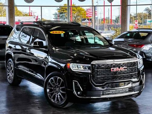 2023 GMC Acadia Denali