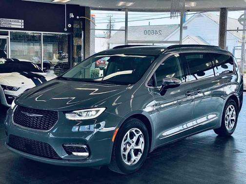 2023 Chrysler Pacifica Limited