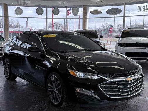 2025 Chevrolet Malibu 2LT