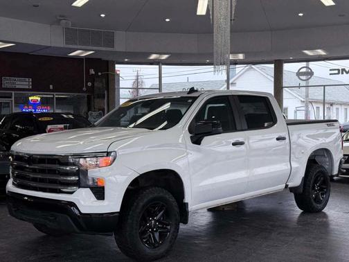 2023 Chevrolet Silverado 1500 Custom Trail Boss