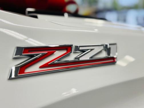 Summit White 2023 Chevrolet Silverado 1500 Custom Trail Boss