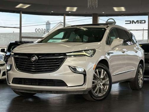 2023 Buick Enclave Essence