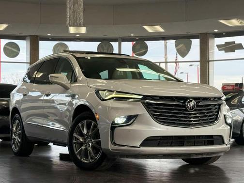 2023 Buick Enclave Essence
