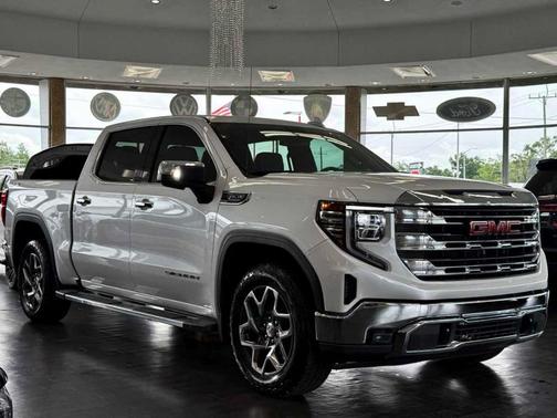 2023 GMC Sierra 1500 SLT