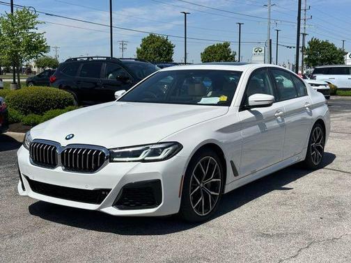 Alpine White 2021 BMW 530 i xDrive