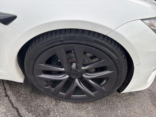 2021 Tesla Model S Long Range
