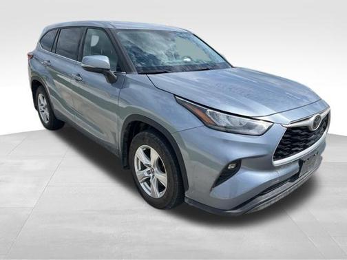 2020 Toyota Highlander LE