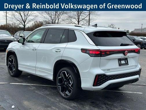 2026 Volkswagen Tiguan 2.0T SEL R-Line