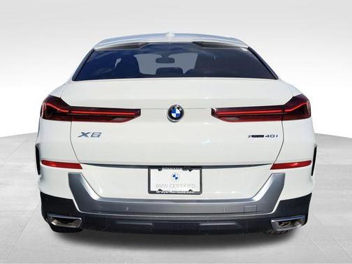 2023 BMW X6 xDrive40i