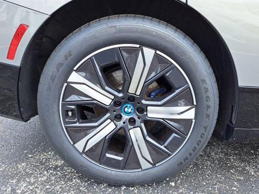 2024 BMW iX xDrive50