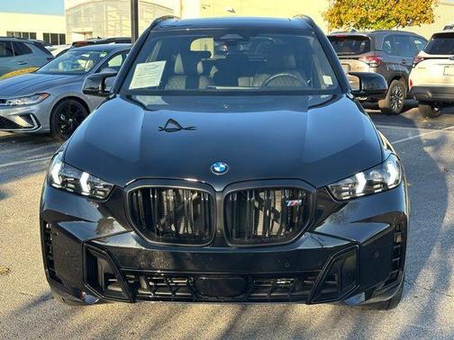 2025 BMW X5 M60i