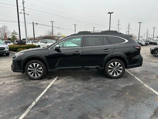 2023 Subaru Outback Touring