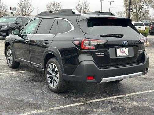2023 Subaru Outback Touring