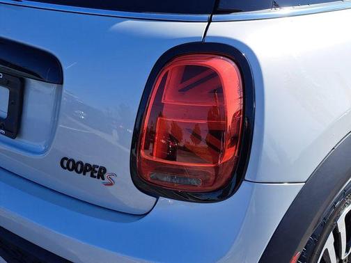 2023 MINI Hardtop Cooper