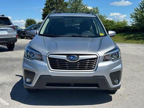 Ice Silver Metallic 2019 Subaru Forester Premium
