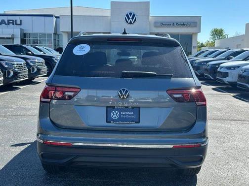 Platinum Gray Metallic 2023 Volkswagen Tiguan 2.0T S