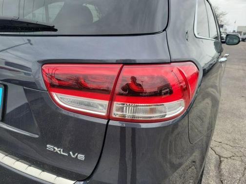 2016 Kia Sorento SX