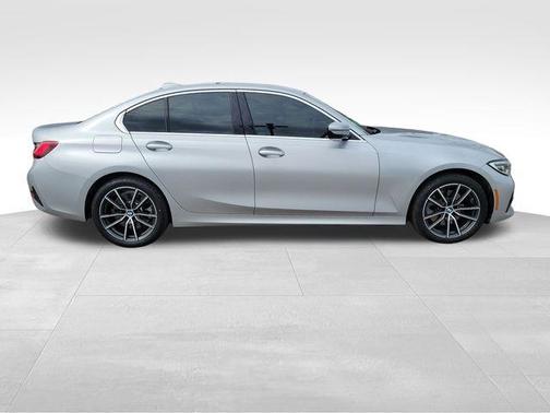 2019 BMW 330 i xDrive