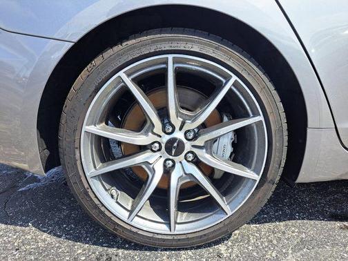 2024 Genesis G70 2.5T