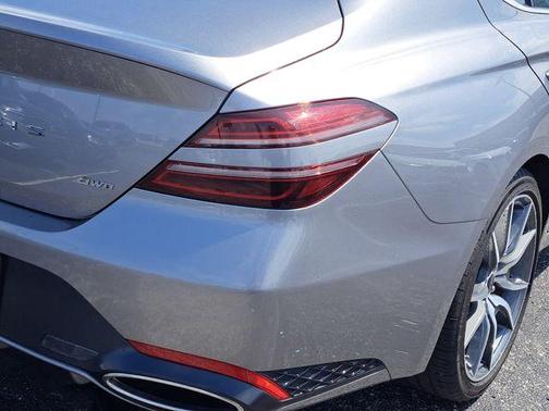 2024 Genesis G70 2.5T