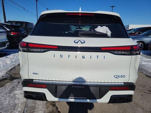 2025 INFINITI QX60 Pure
