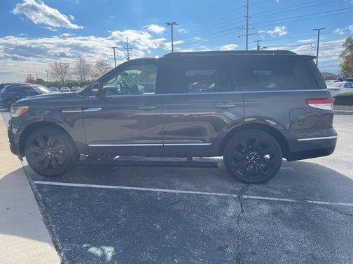 2022 Lincoln Navigator Black Label