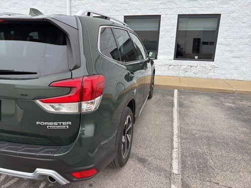2023 Subaru Forester Touring