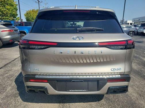 2025 INFINITI QX60 Luxe