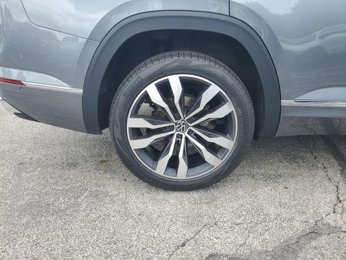 2023 Volkswagen Atlas 3.6L SEL Premium R-Line