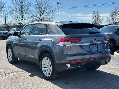 2023 Volkswagen Atlas Cross Sport 2.0T SE w/Technology