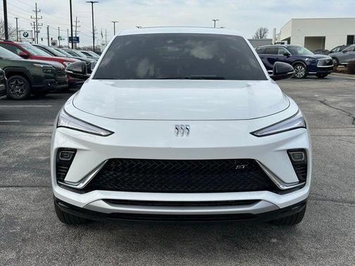 Summit White 2025 Buick Envista Sport Touring