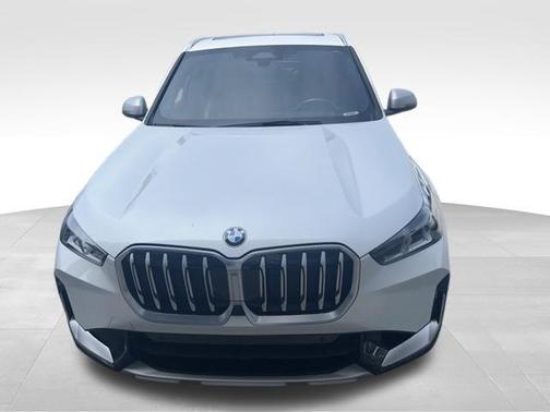 White Metallic 2024 BMW X1 xDrive28i