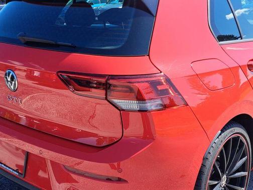 2023 Volkswagen Golf GTI 2.0T 40th Anniversary Edition