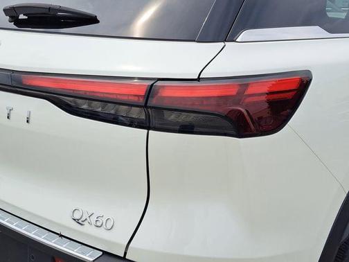2024 INFINITI QX60 SENSORY