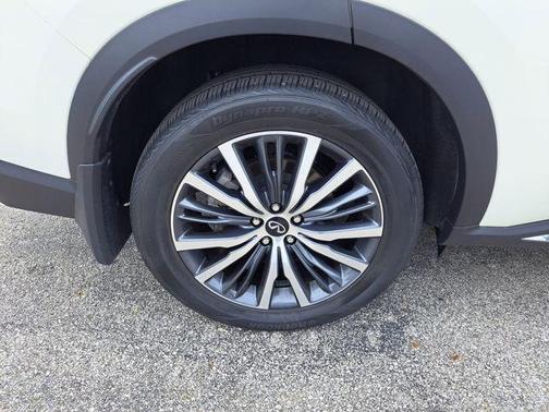 2024 INFINITI QX60 SENSORY