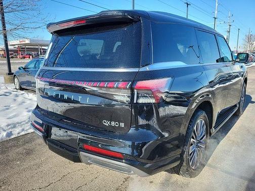 2025 INFINITI QX80 SENSORY