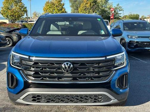 2024 Volkswagen Atlas Cross Sport 2.0T SEL