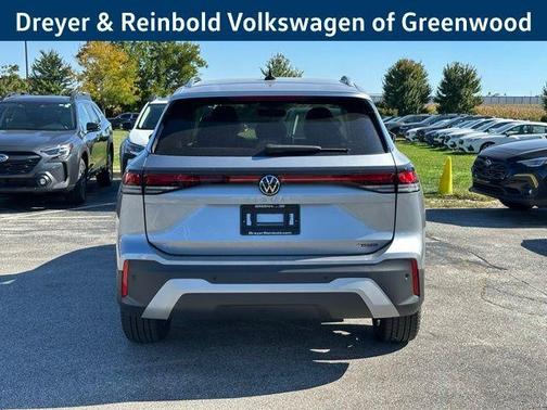 2025 Volkswagen Tiguan 2.0T SE