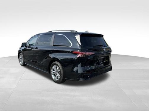 2023 Toyota Sienna XSE