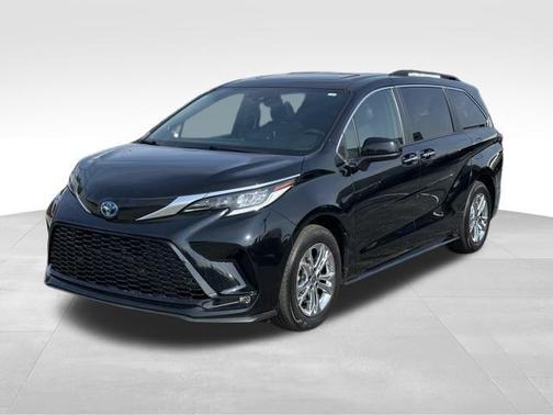 2023 Toyota Sienna XSE