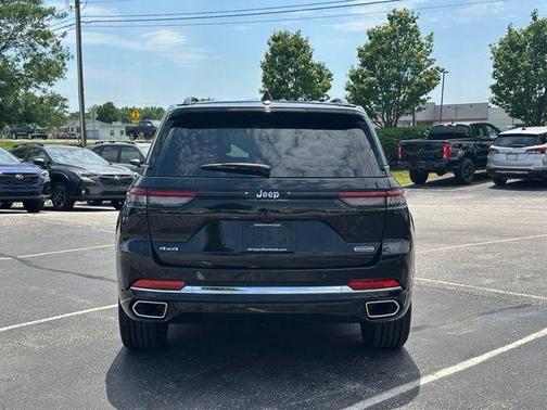 Diamond Black 2023 Jeep Grand Cherokee Overland