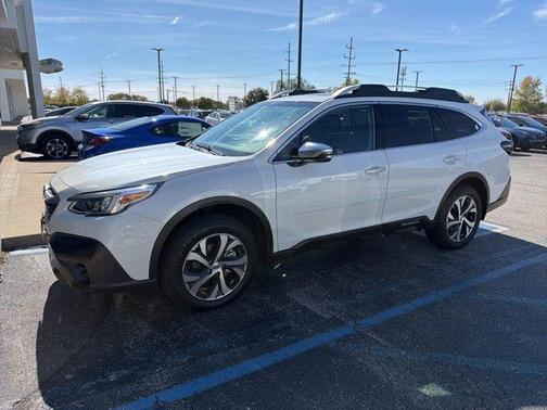 2022 Subaru Outback Touring