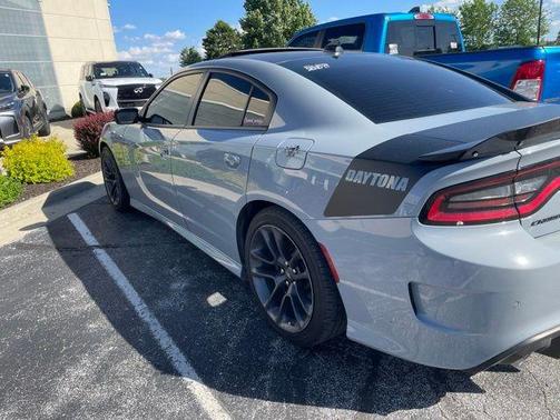 Smoke 2022 Dodge Charger R/T