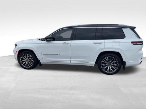 2022 Jeep Grand Cherokee L Summit