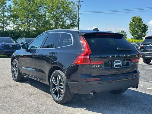 Black 2021 Volvo XC60 T5 Momentum