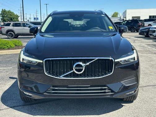 Black 2021 Volvo XC60 T5 Momentum